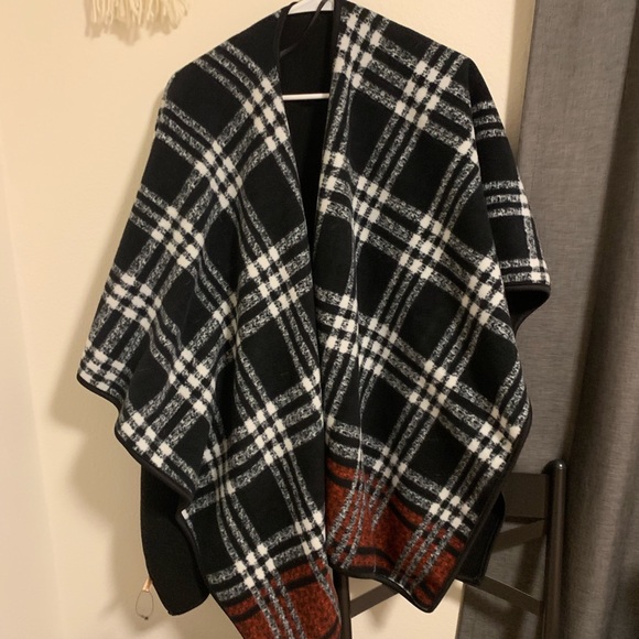 Other - Plaid poncho
